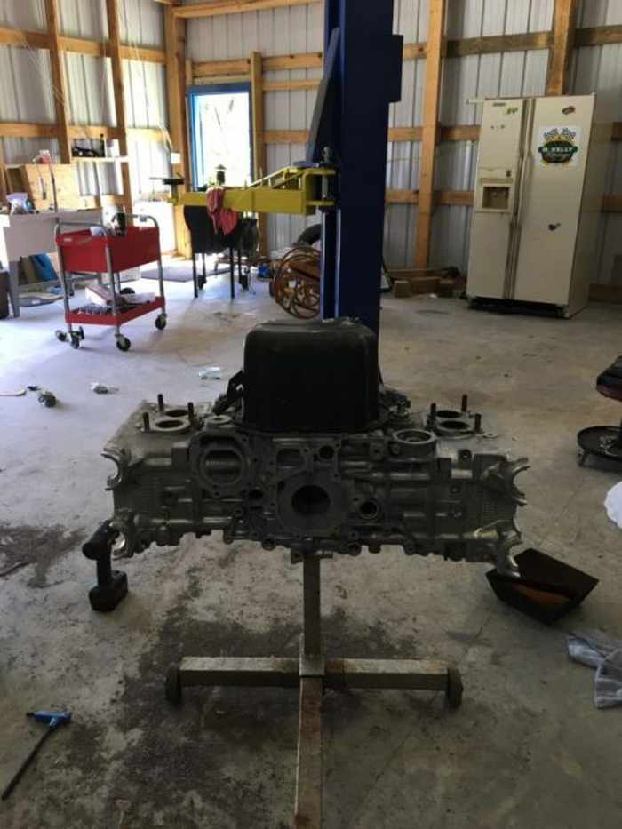 This Guy Turned His Smashed Car's Engine Into An Epic Coffee Table -06