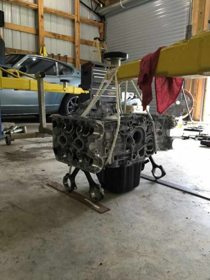 This Guy Turned His Smashed Car's Engine Into An Epic Coffee Table -08