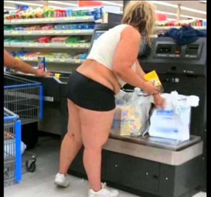 The 20 Most Ridiculous People of Walmart Photos -10