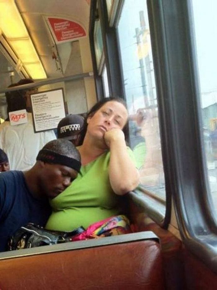 26 Hilarious Photos Reveal Lazy People Sleep Anywhere -11