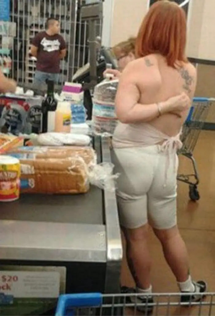 The 35 Funniest People Of Walmart Pictures of All Time -11