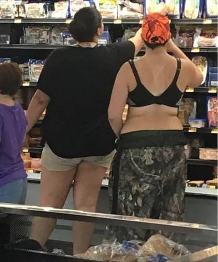 The 35 Funniest People Of Walmart Pictures of All Time -12