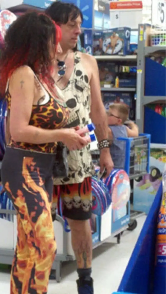 The 35 Funniest People Of Walmart Pictures of All Time -13