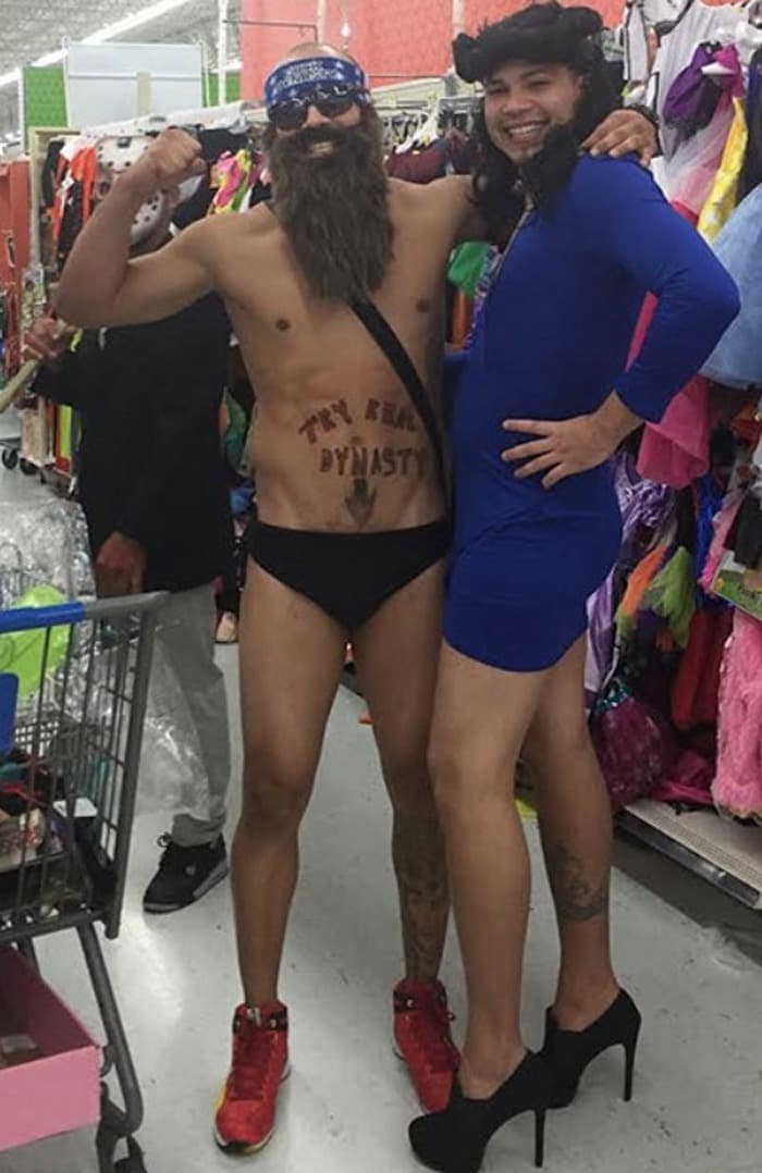 The 35 Funniest People Of Walmart Pictures of All Time -23