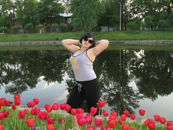 30 Funny Pictures of Russian Girls Who Failed to Look Hot -27