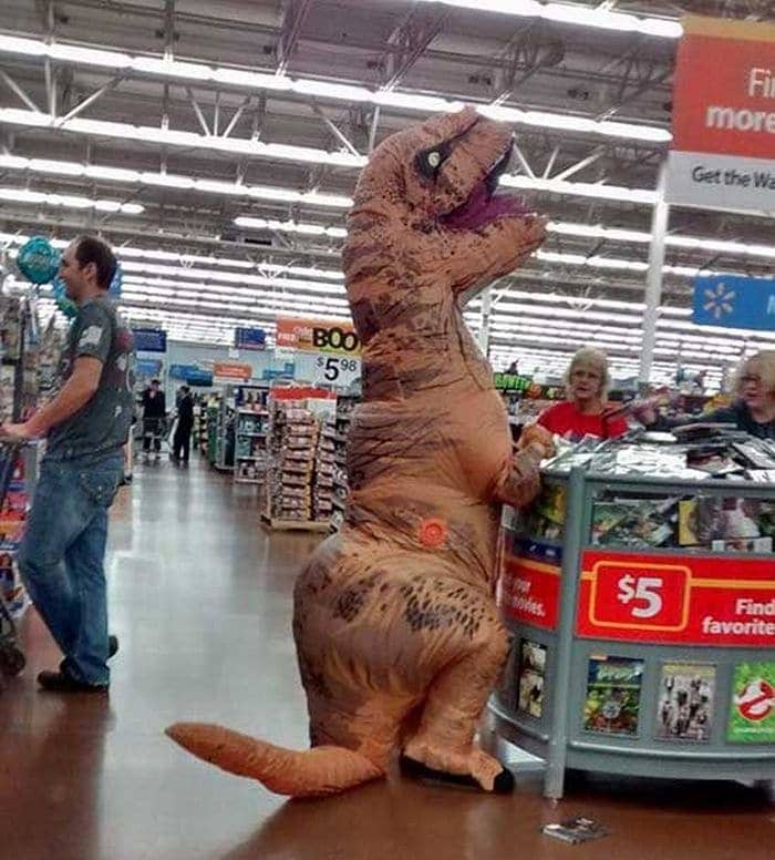 The 24 Weird People of Walmart That Are on Another Level -03
