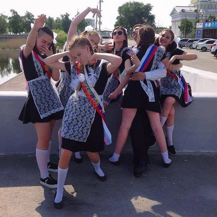 26 Funny Photos of Students Celebrating Graduation in Russia Will Blow Your Mind -20