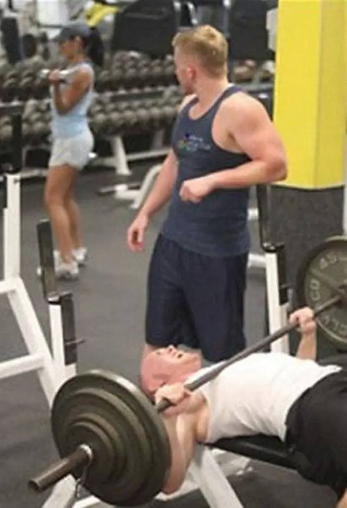 27 Epic Fail Gym Photos That Will Make Your Day -03
