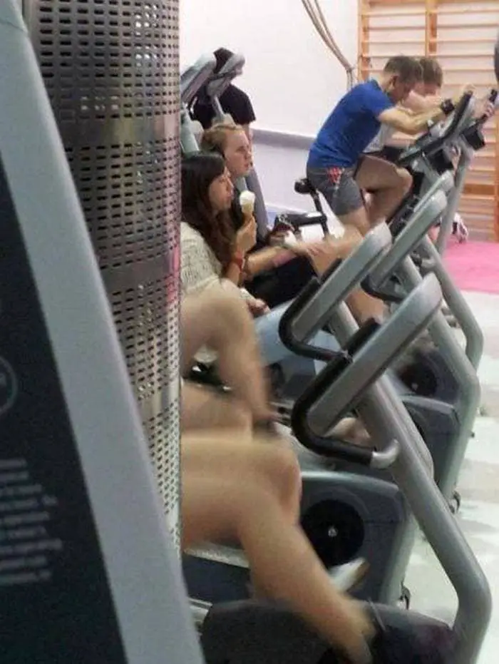 27 Epic Fail Gym Photos That Will Make Your Day -13
