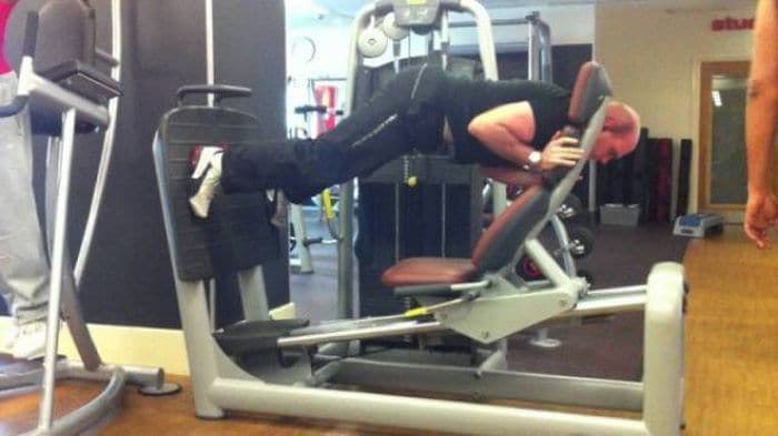 27 Epic Fail Gym Photos That Will Make Your Day -20