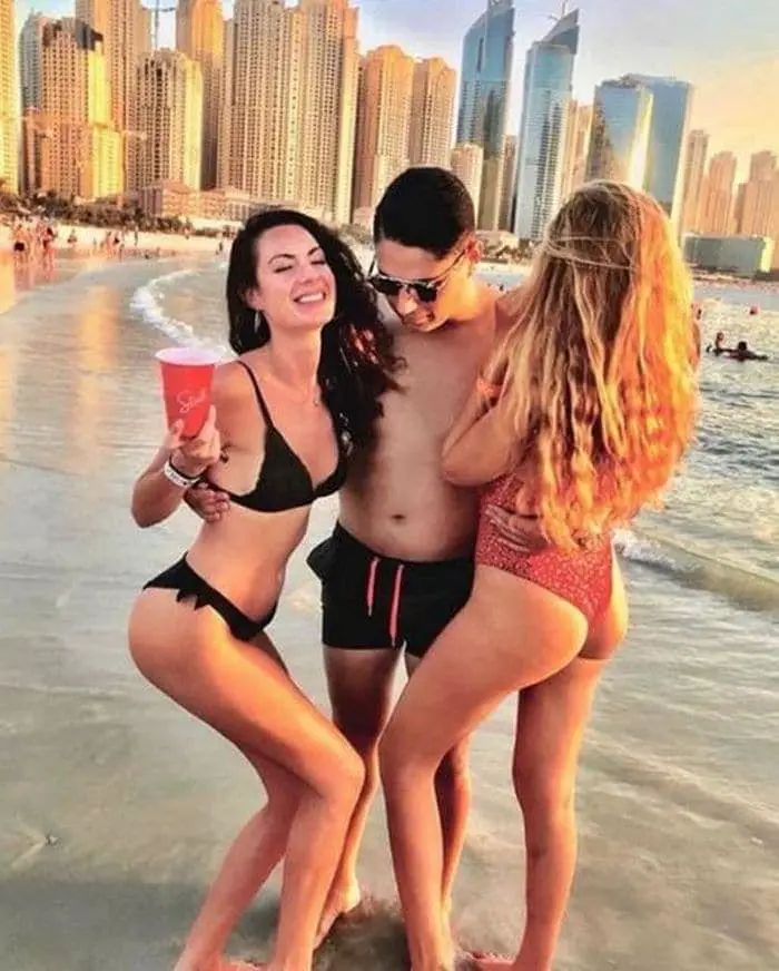 24 WTF Pictures of Rich Kids Enjoying Summer Will Blow Your Mind -13