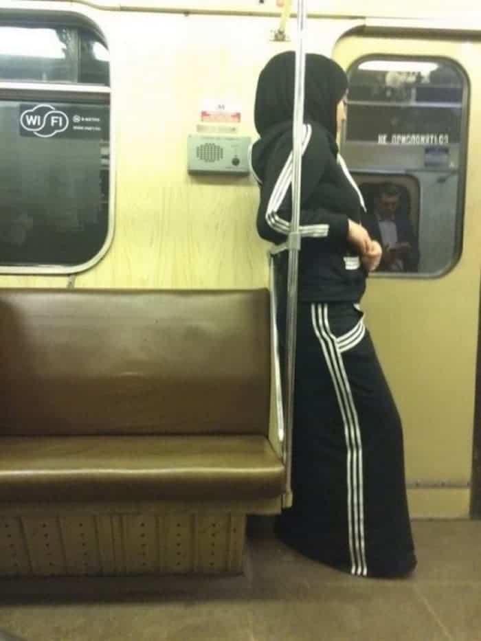 The Weirdest People Ever Found Riding On The Subway -07
