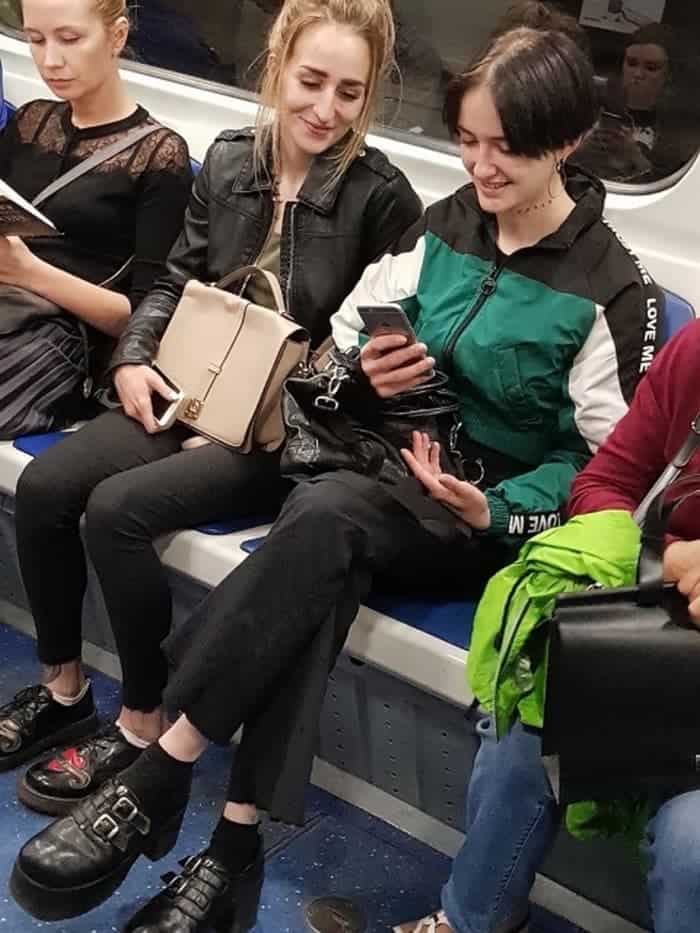 The Weirdest People Ever Found Riding On The Subway -28