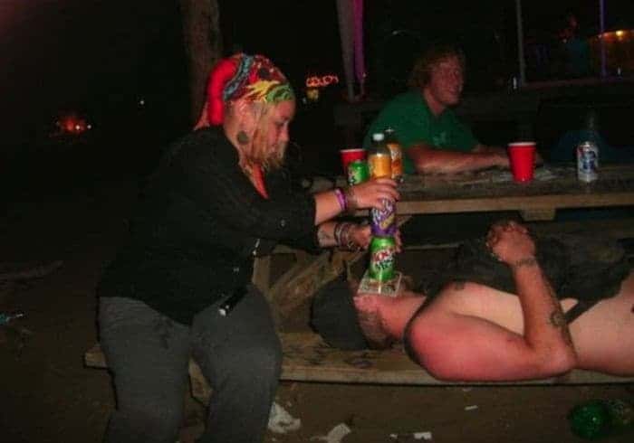 48 Ridiculous Drunk People That Will Shock You -04