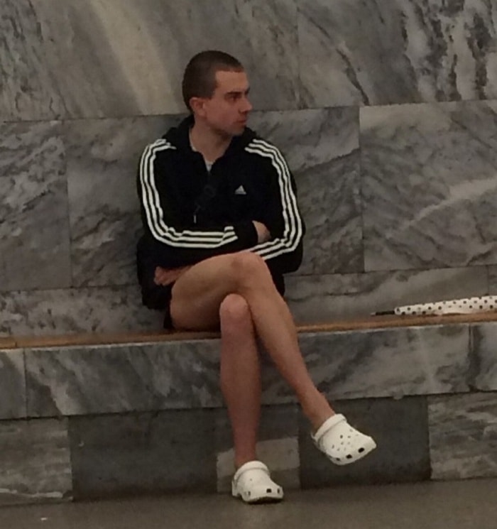 34 Ridiculous Russian Subway Fashion Pics That Are Weird As Hell-10