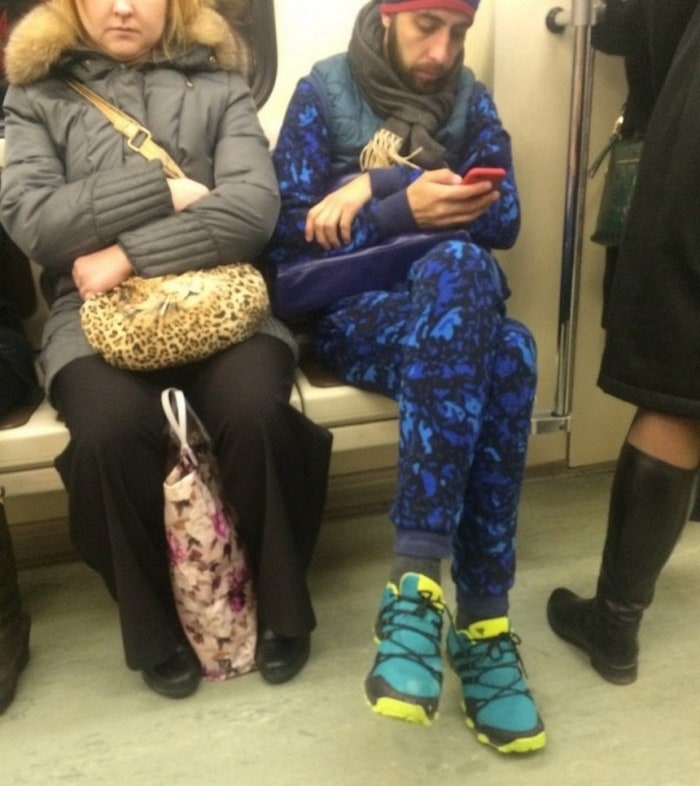 34 Ridiculous Russian Subway Fashion Pics That Are Weird As Hell-26