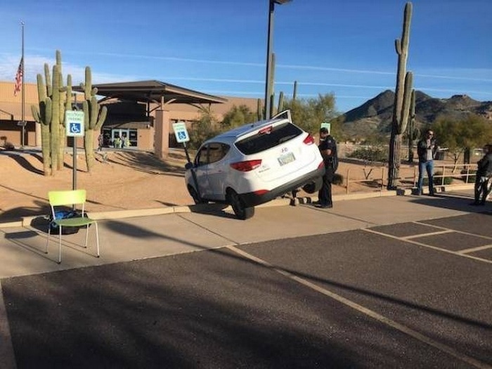 35+ Bad Drivers Who Should Not Be Allowed To Drive-11