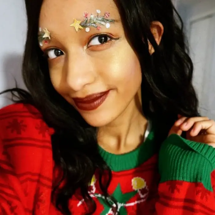 15 Hilarious Christmas Tree Eyebrows That Will Feel You Festive-05