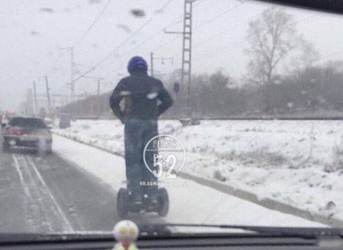 40+ Funny Winter Photos That Will Shock You-10