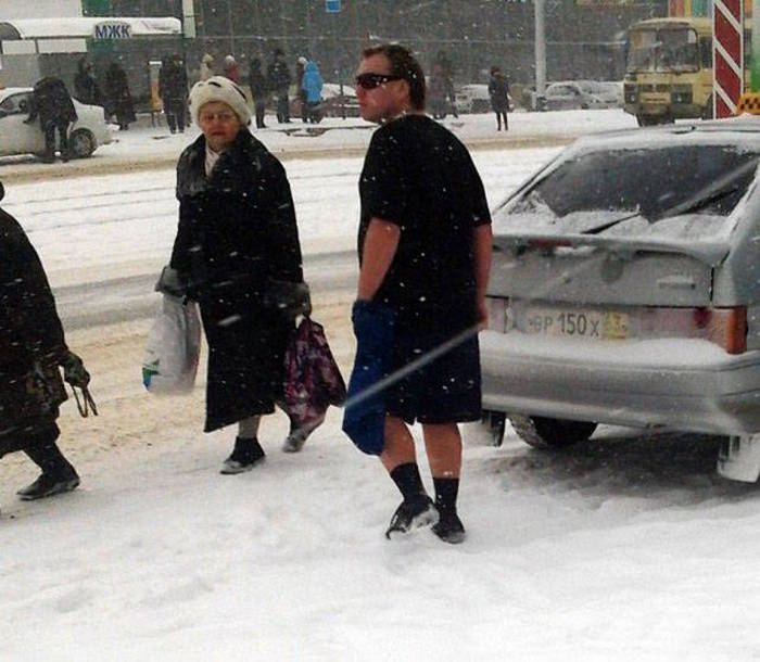 40+ Funny Winter Photos That Will Shock You-39