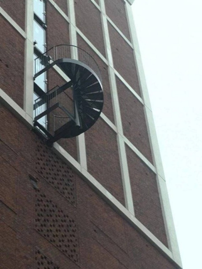 53 Embarrassing Architectural Fails That Make Absolutely No Sense-27
