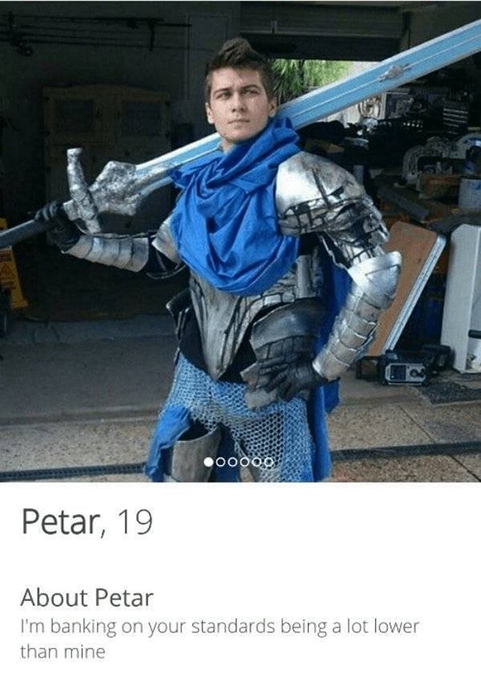 60+ Funny Tinder Profiles That Will Make You Look Again-39