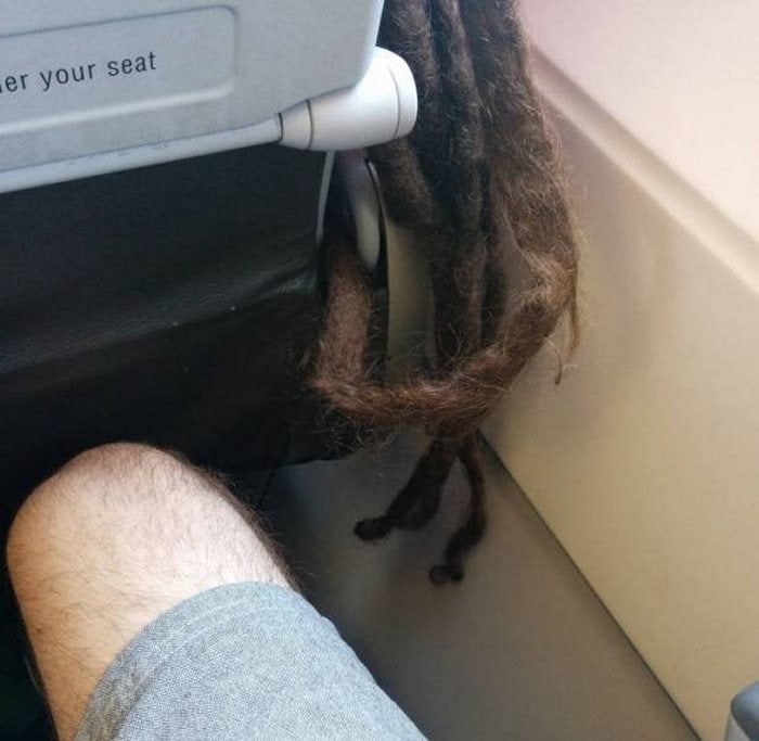 Awkward Airplane Moments That Are Funny And Scary (18 Photos)-05