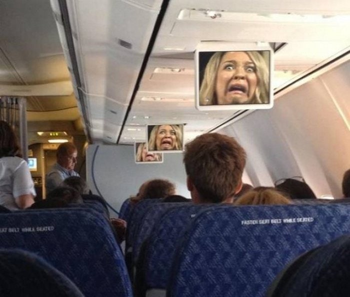 Awkward Airplane Moments That Are Funny And Scary (18 Photos)-09