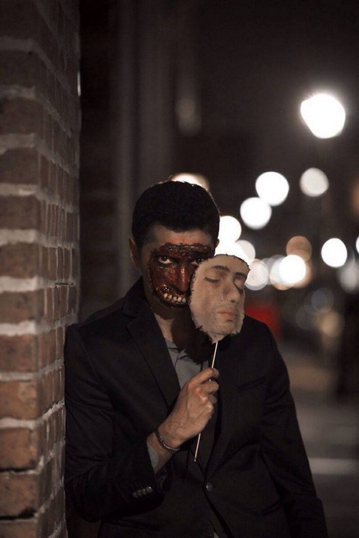 50 Awesome Halloween Costumes That Will Blow Your Mind-14