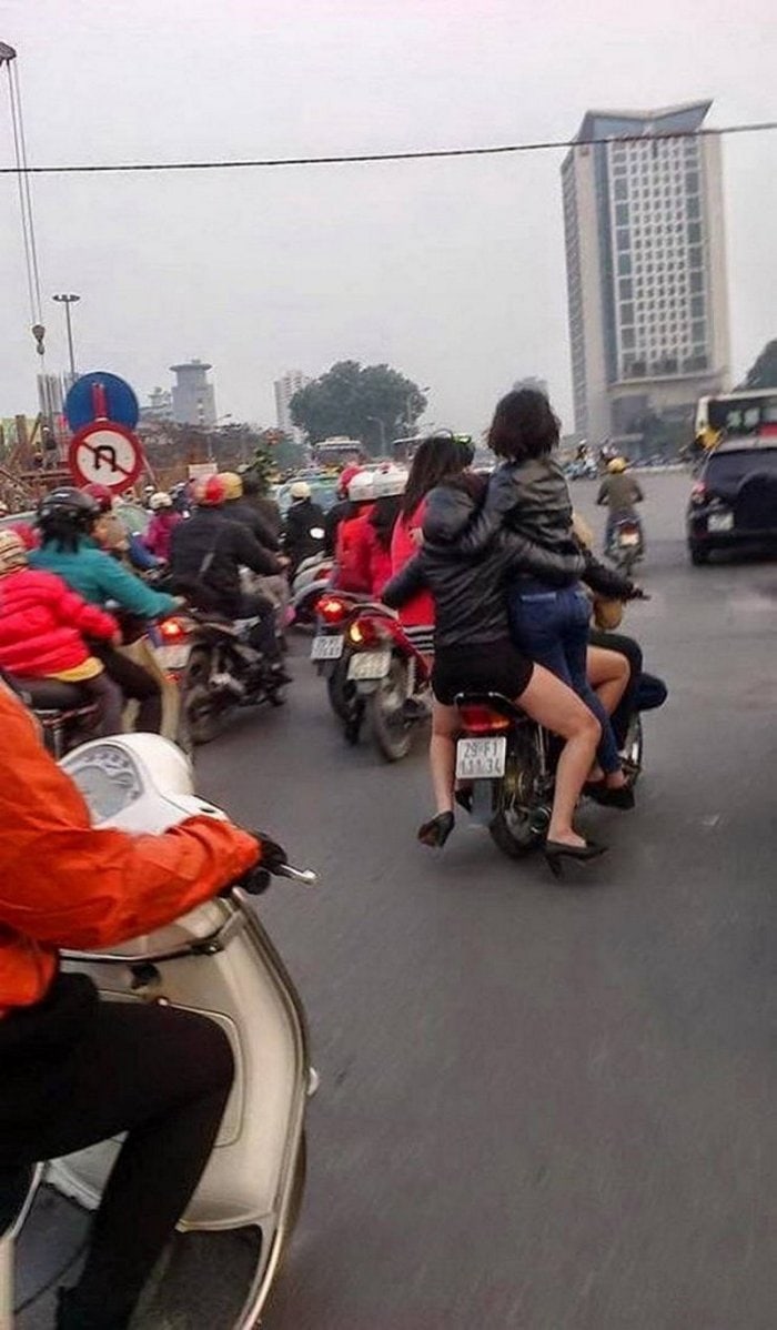 40+ Only In Asia Photos That Will Make You LOL-32