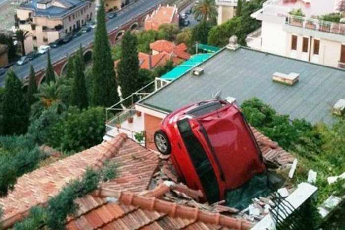The Worst Driving Fails Ever That Will Make You Laugh (23 Pics)-08
