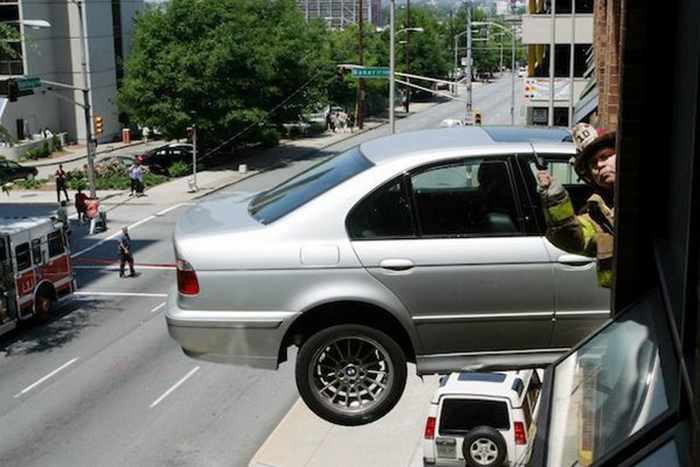 The Worst Driving Fails Ever That Will Make You Laugh (23 Pics)-14